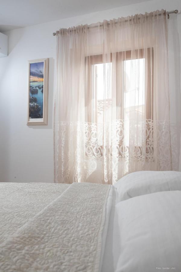 Apartments And Rooms Luan Rovinj Exterior foto